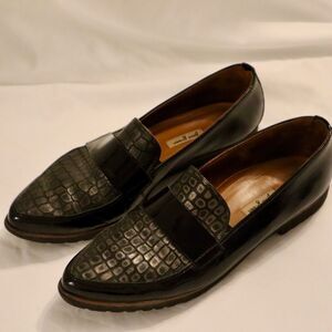 Size 10.5 Loafers by Paul Green,  Crocodile Pattern Top